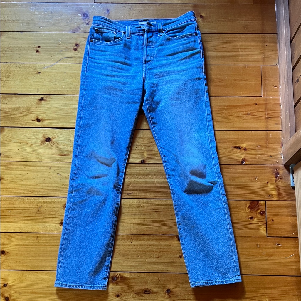 Levi’s Wedgie Straight Fit Women’s Jeans Size 27